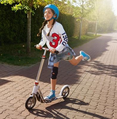 Actimove Kids Knee Support - Open Patella Pediatric - Image 2