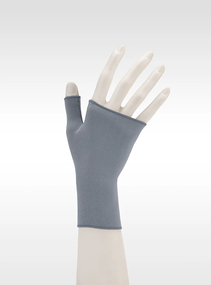 Juzo Soft Seamless Gauntlets 20-30 mmHg - Image 8