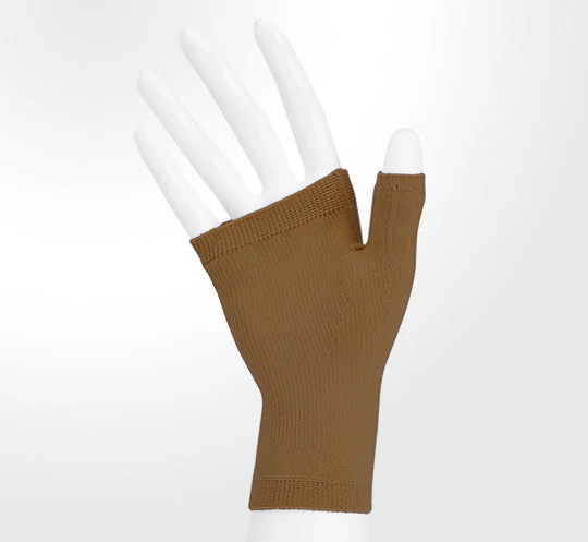Juzo Soft Seamless Gauntlets 30-40 mmHg - Image 6