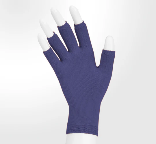 Juzo Soft Seamless Gloves 20-30mmHg - Image 7