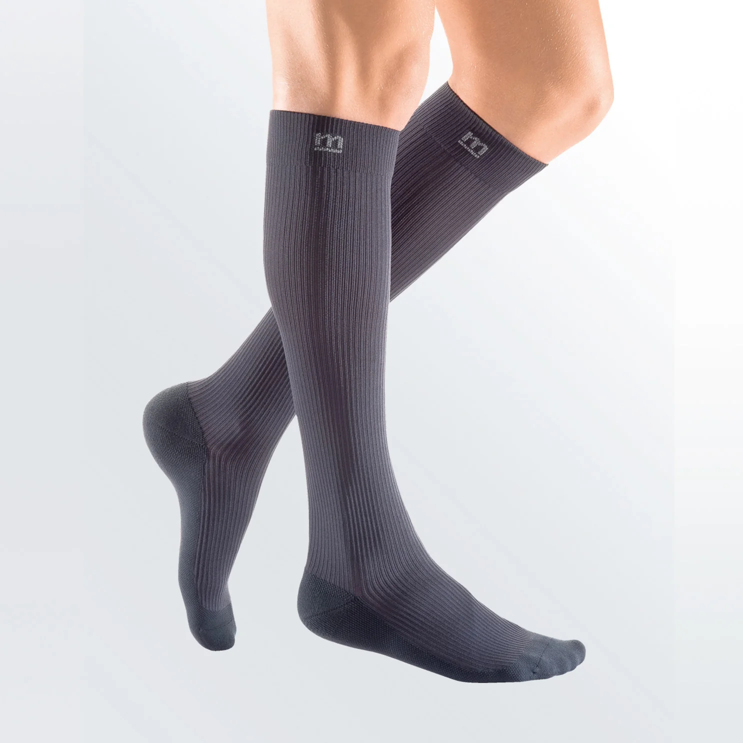 Mediven Active Calf High Compression Stockings 15-20 mmHg - Image 2