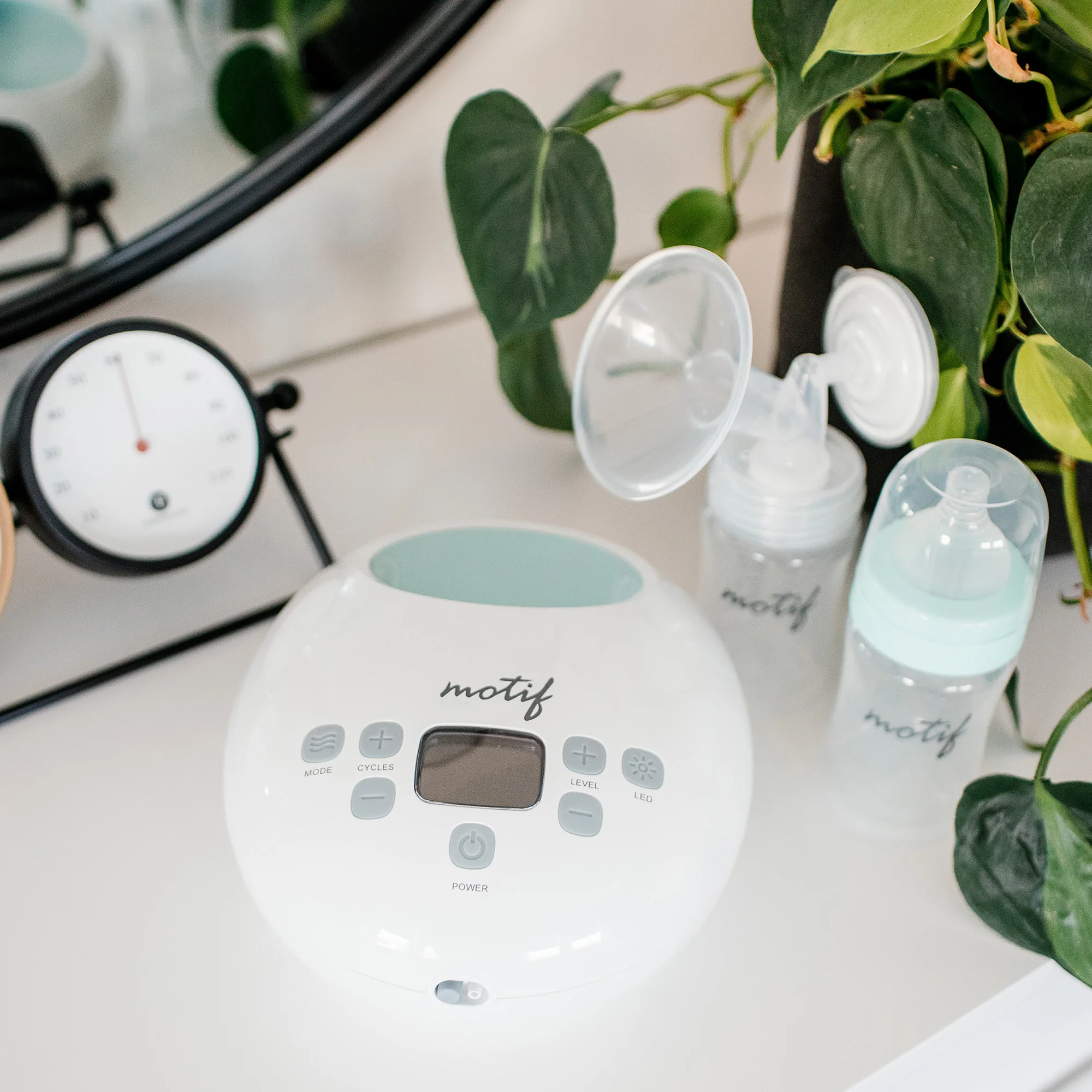 Motif Medical Luna Breast Pump - Non-Battery - Image 7