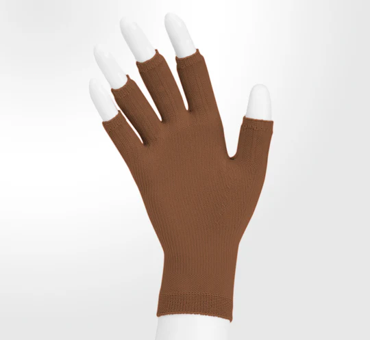Juzo Soft Seamless Gloves 15-20 mmHg - Image 4