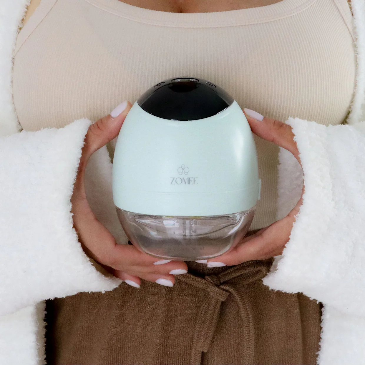 Zomee Fit Wearable Hands Free Breast Pump - Image 2